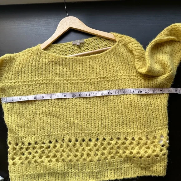 Lilla P Yellow Cropped Boatneck Peruvian Alpaca Knit Sweater size Small EUC - Picture 7 of 10